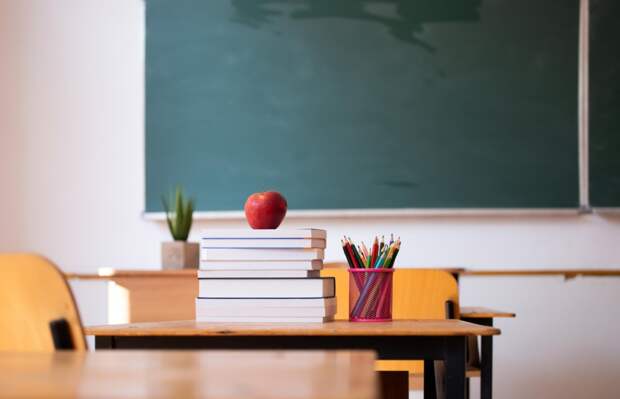 В Воронеже в новой школе установили мебель и оборудование В Воронеже в новой школе установили мебель и оборудование