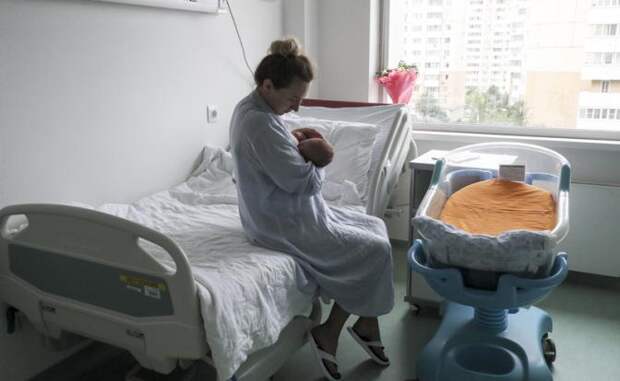 Разворот «оптимизации» медицины: Коммунисты инициировали мораторий на закрытие роддомов и больниц