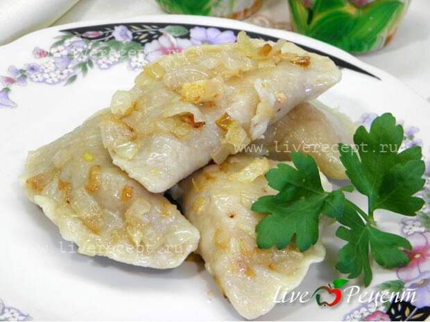 Вареники с капустой на заварном тесте - рецепт с пошаговыми фото Вареники с капустой на заварном тесте - рецепт с пошаговыми фото