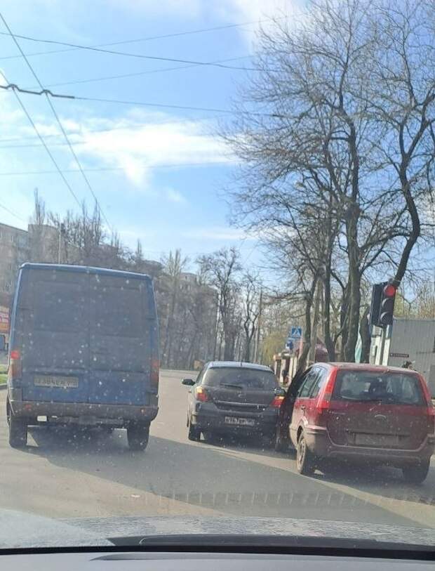 Куйбышева, Топаз, ДТП