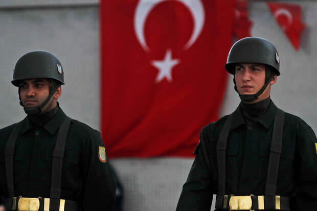 Кипр обвинил Турцию в размещении танков в буферной зоне ООН