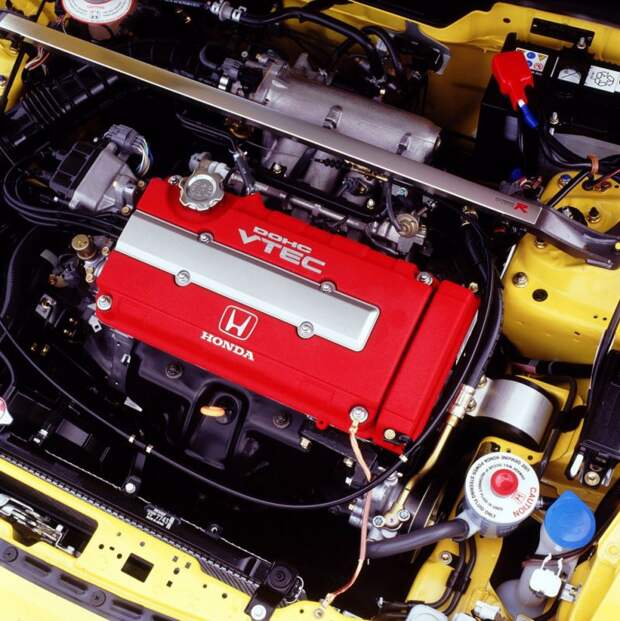 Honda Integra Type R DC2 двигатель, капот, мотор, суперкар