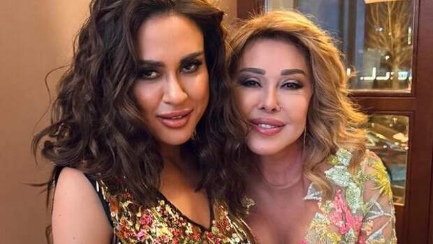 «Наблюдаю и поддерживаю»: Строгая Успенская показала другую сторону материнства