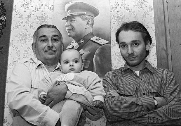 Что стало с потомками Сталина?