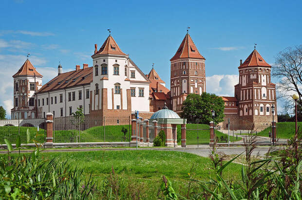 Мирский замок Мирский замок