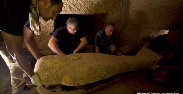 В Египте найден необычный тайник с 13 гробами itemprop=