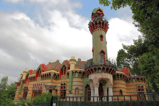 Capricho de Gaudí 03