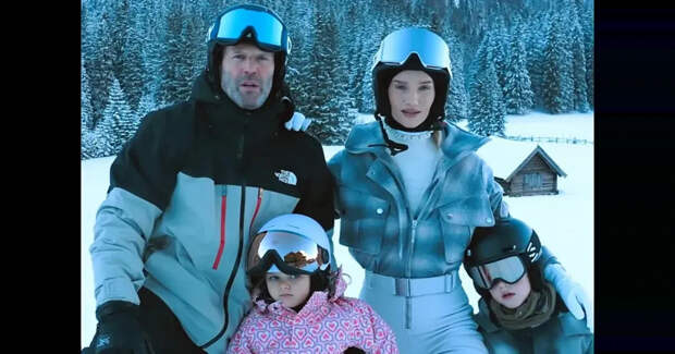 "Счастливая семья". Джейсон Стэтхем и Рози Хантингтон-Уайтли отдыхают с детьми в Альпах