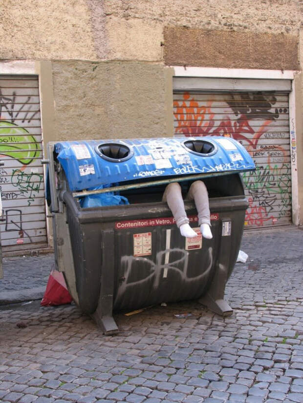 Странные городские скульптуры Марка Дженкинса