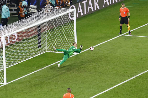 Сафонов об удивлении на отбитый пенальти в матче Лиги 1: это моя работа