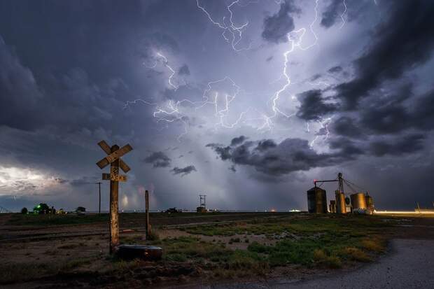 Deadly Storms Around the World 16