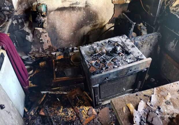 Женщина пекла блины и попала в больницу с серьезными ожогами