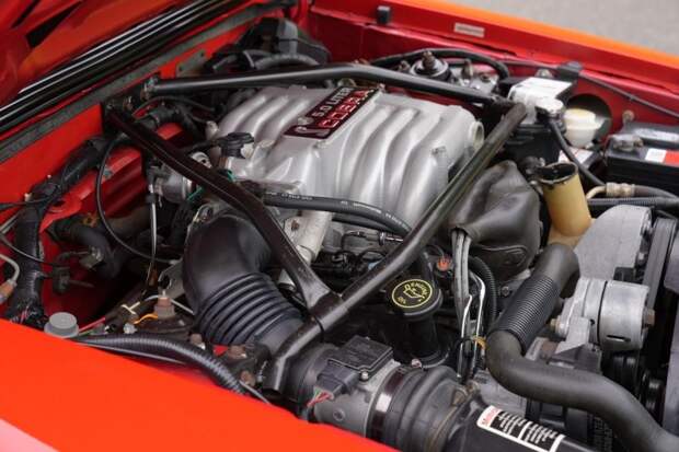 Этот старенький Ford Mustang стоит в пять раз дороже нового