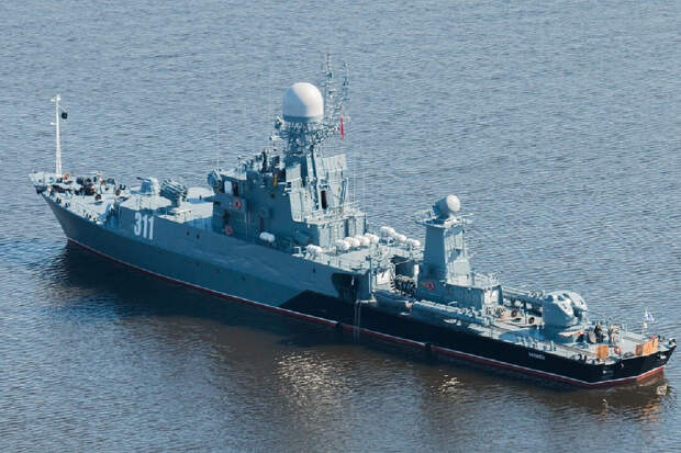 МПК «Казанец» и «Уренгой» Балтийского флота провели тактическое учение по совместному поиску и уничтожению подводной лодки противника