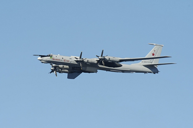 Противолодочный самолёт Ту-142