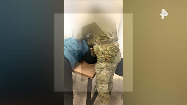 Чиновника задержали в Улан-Удэ за взятку из-за благоустройства школы