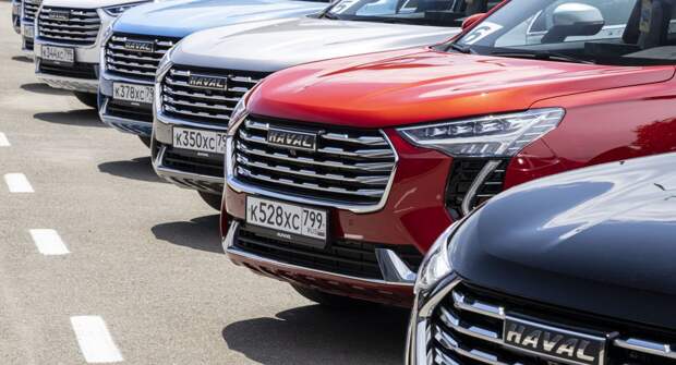 Эксперты рассказали, чем вызван бешеный спрос на китайские автомобили в России