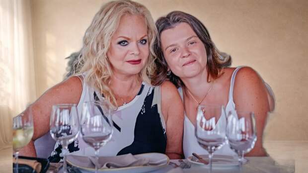 43 года без самостоятельности: почему единственная дочь Ларисы Долиной до сих пор живёт с матерью и «не может избавиться от проблем с психикой»