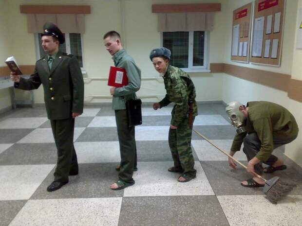 Эволюция по армейски. Эволюция по армейски. армия, военные, прикол, юмор