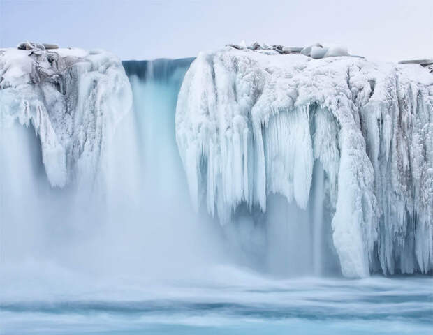 FrozenWaterfalls05 Фотография: Удивительные замерзшие водопады по всему миру №6 - BigPicture.ru
