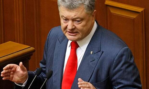 Порошенко обвинил Россию в ежедневном вмешательстве в выборы на Украине
