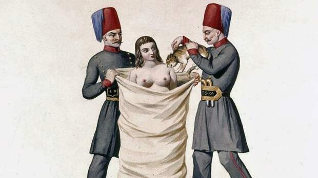 В Турции XVIII века женщину, уличённую в прелюбодеянии приговаривали к казни весьма необычным способом: её зашивали в мешок с кошками и топили исторические факты, история, факты, человечество