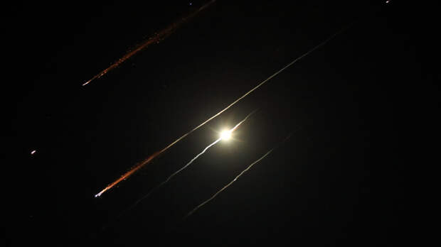 Хуситы атаковали аэропорт Бен-Гурион и цели в трех городах Израиля