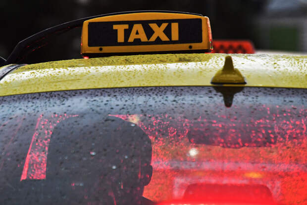 В "Яндекс Go" объяснили повышение цен на такси в снегопад на 25%