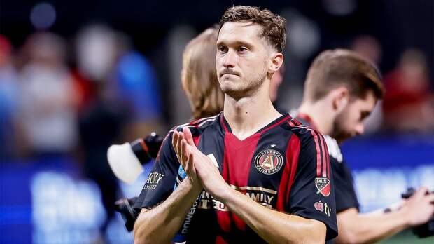 В «Атланте» оценили шансы расстаться с Миранчуком: «Предложений по Алексею нет»