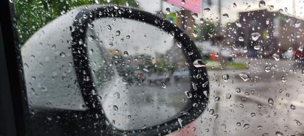 В ближайшие часы на Ростовскую область обрушатся сильные дожди с градом