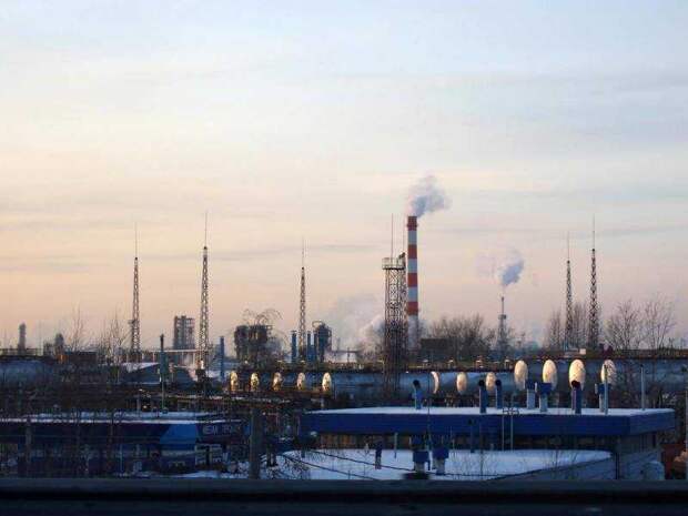 Франция вынуждена задействовать стратегические запасы нефти