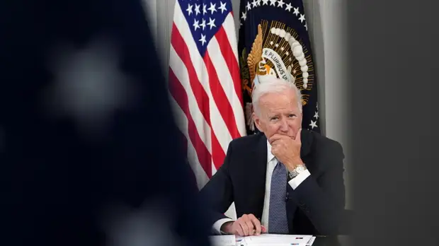 Байден подписал законопроект о повышении потолка госдолга США