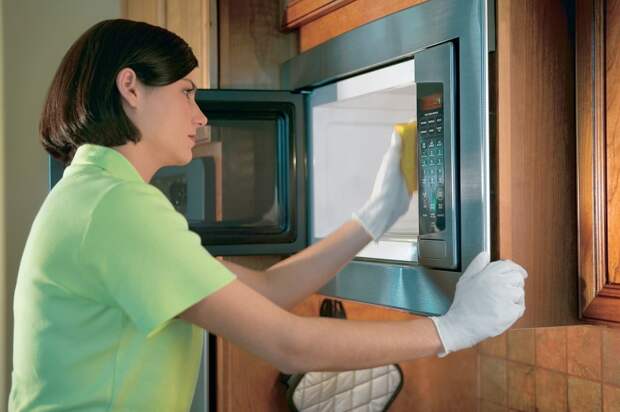 Как отмыть микроволновку от жира внутри в домашних условиях?