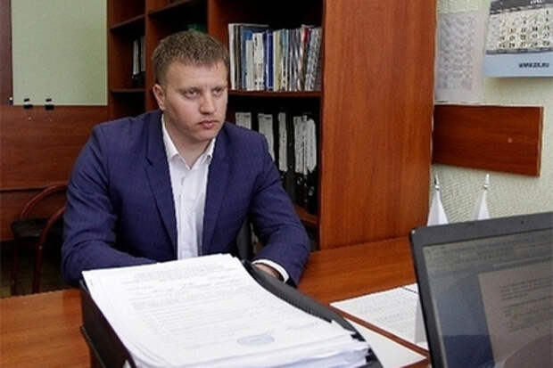 Пообещавший Путину поддержку на выборах рабочий стал депутатом Политика, Как стать депутатом, Карьера, Рабочий, Артем Баранов
