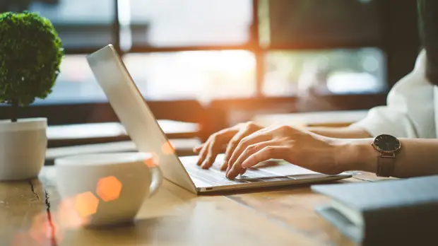 Совещания в дистанционном режиме: Мишустин поручил перевести сотрудников органов власти на удалёнку