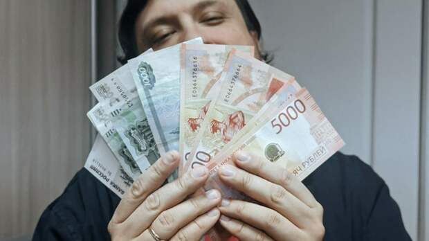 Доходы жителей Алтайского края за год выросли больше всего среди регионов СФО