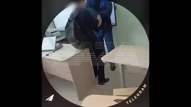 Башкирский учитель труда связал и избил школьника ремнем за карикатуру с «Чебурашкой».