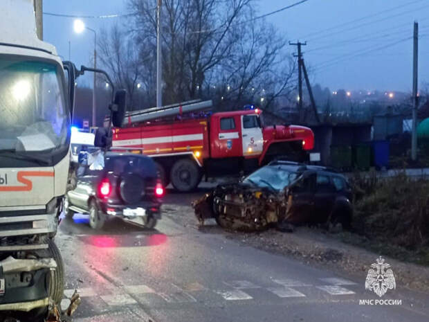 Три пожара и шесть ДТП случились в Тульской области за сутки