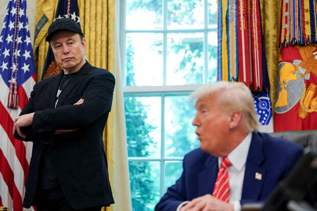 Маск опубликовал фото ужина с Трампом и Меланьей Трамп