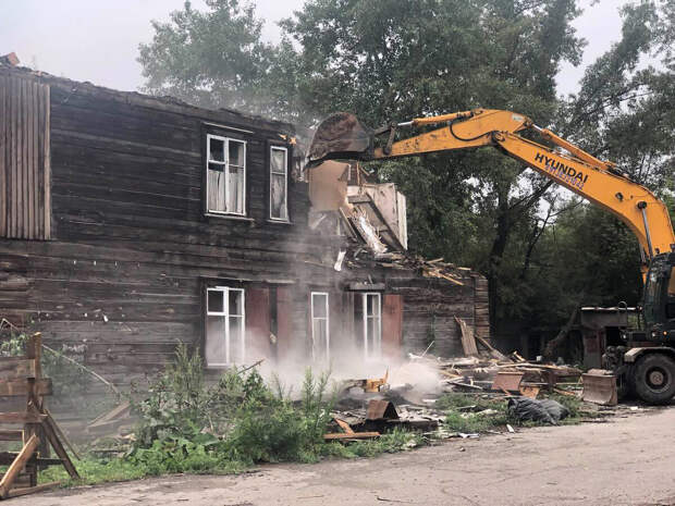 Переживания московских хипстеров о деревянных домах, где они не живут.
