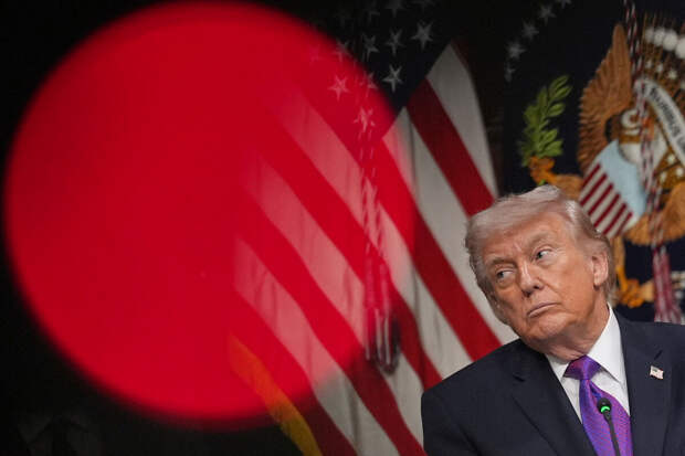 Трамп: ВМС США начнут процесс блокады Ормузского пролива