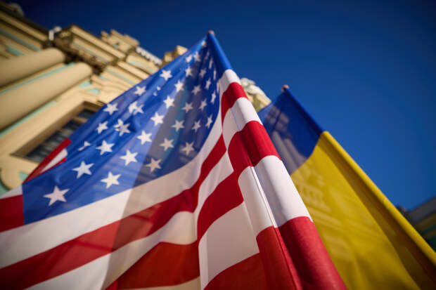 Политолог Вароли: США хотят подчинить себе Россию с помощью Украины