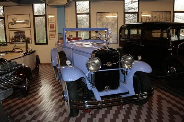 Коллекция автомобилей сыровара Панини﻿ (20 фото)