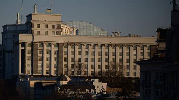 Захарова призвала заниматься решением конфликта на Украине через дипломатию