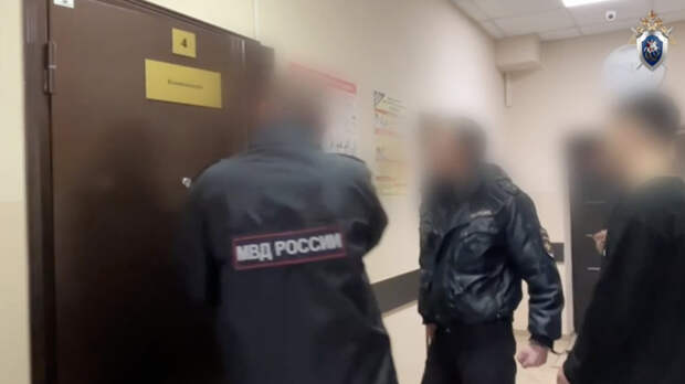 На Сахалине арестовали мужчину, наехавшего на обидчика из-за ссоры