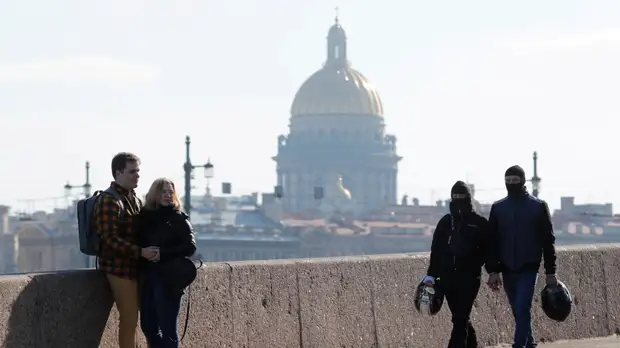 Беглов анонсировал усиление контроля за ограничениями по COVID-19 в Петербурге