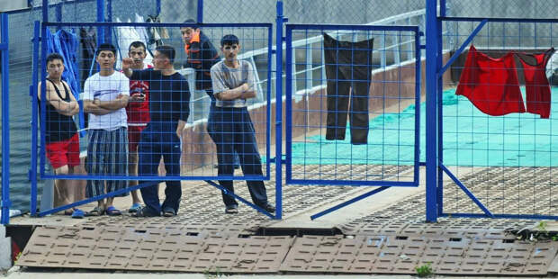 Жительница Уфы за два года "поселила" в одну квартиру 430 мигрантов