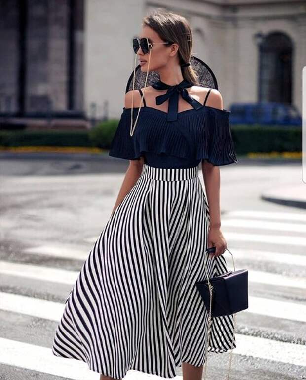 https://www.instagram.com/ilovestreetstyle/