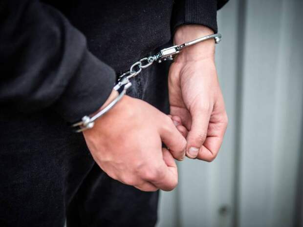 «За лайки — удар в грудь»: что стоит за приговором подростку‑иностранцу из Нижних Серг