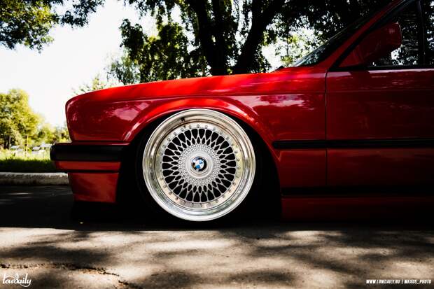 Атмосферная съемка BMW E30 кабриолет